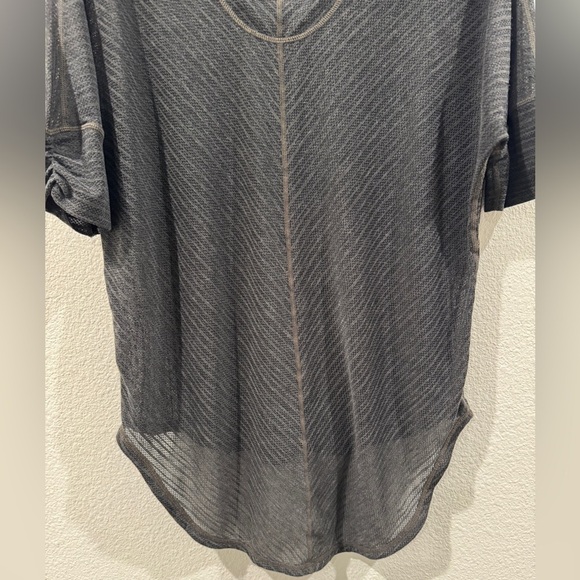 Prana Helani Lightweight Mesh Striped Short Sleeve Grey Athletic Yoga Top Small - Picture 14 of 16